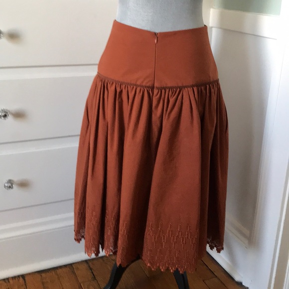 Gorgeous rust Bill Blass skirt with leather trim - Picture 6 of 8
